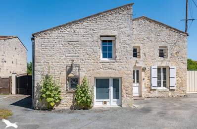 Charentaise de 6 pièces principales — photo du bien