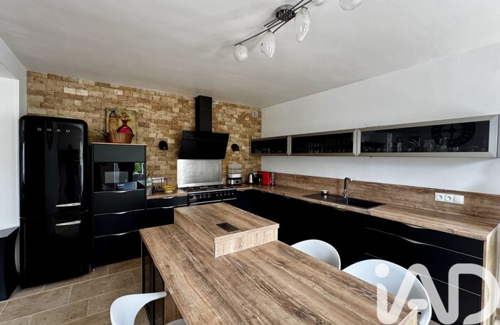 Vente Maison/villa 5 pièces — photo 2