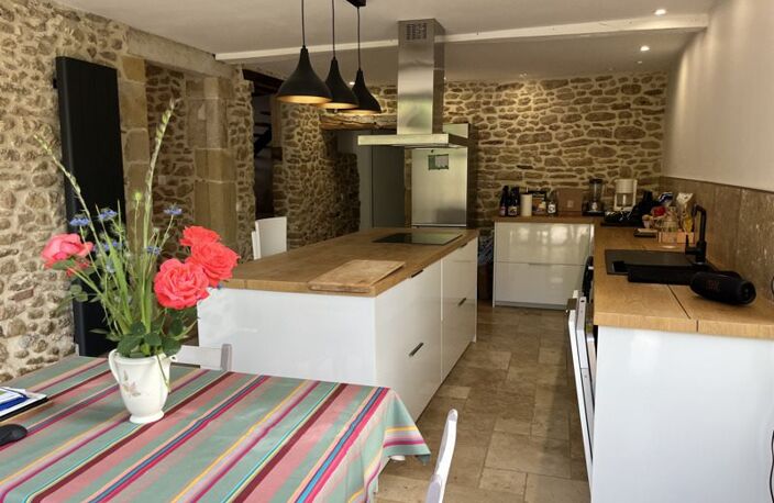 Maison en pierre de 6 pièces principales — photo 4