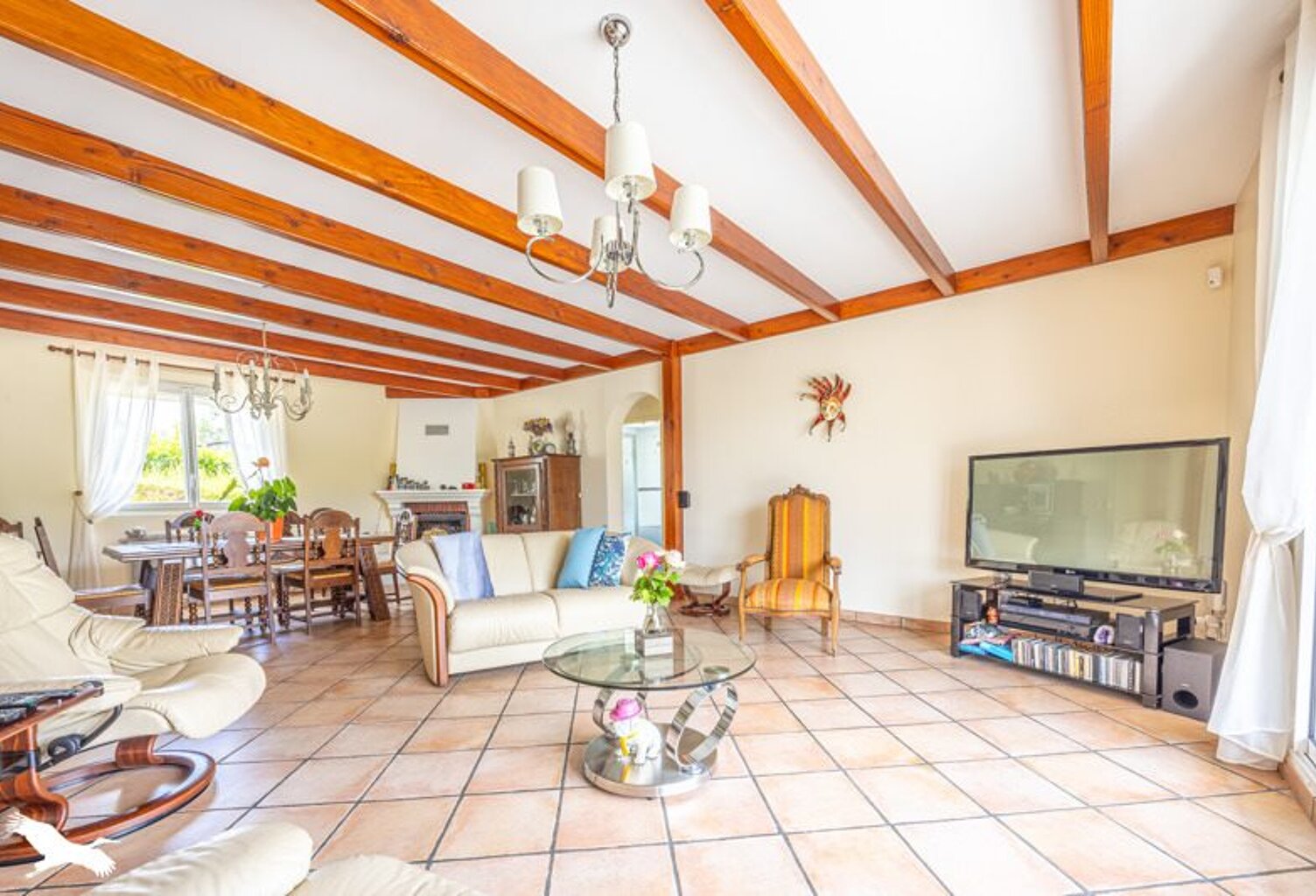 Maison en pierre de 7 pièces principales — photo 1