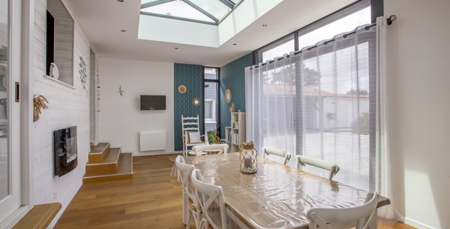 Vente maison 8 pièces 185 m² Charron (17230) — photo 1