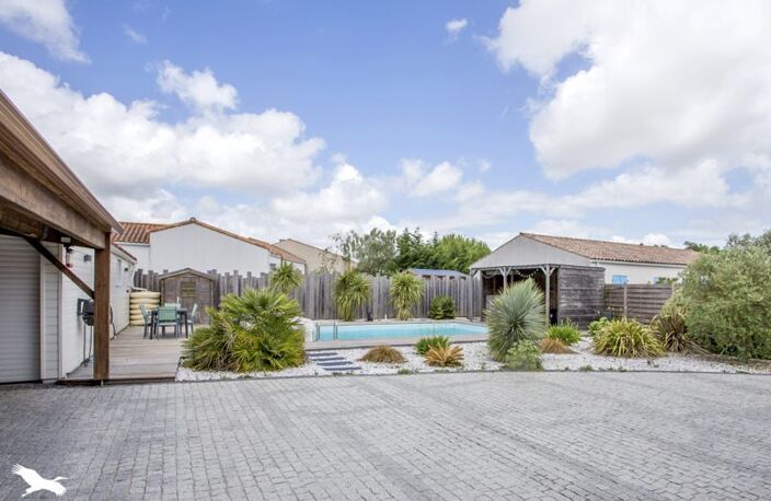 Vente maison 8 pièces 185 m² Charron (17230) — photo 3