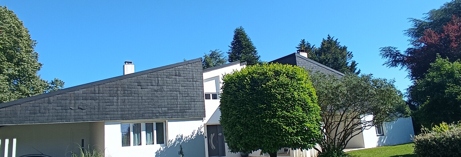 Maison 12 Pièces 337 m² à vendre à Levet (18340)