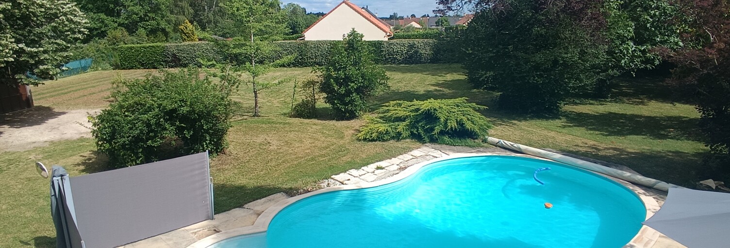 Maison 12 Pièces 337 m² à vendre à Levet (18340)