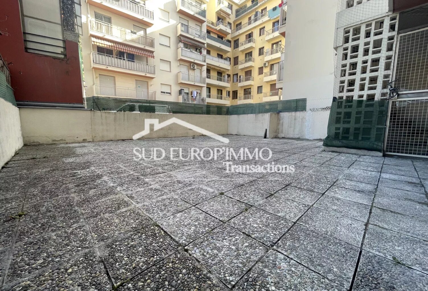 Nice Saint Roch studio terrasse 50m2 — photo 1