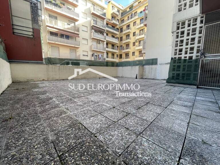 Nice Saint Roch studio terrasse 50m2 — photo 1