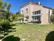 NiCE Saint Pancrace élégante villa de standing avec piscine, pool house et panorama collines — photo 2