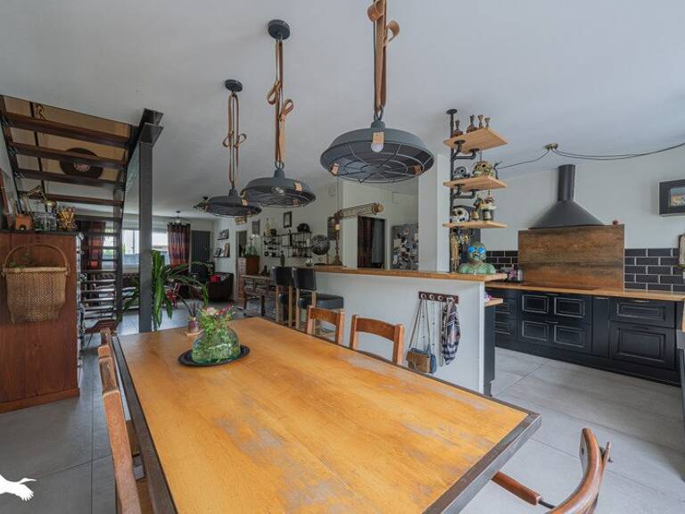 Maison art déco de 5 pièces principales — photo 1