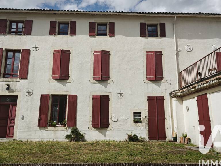 Vente Immeuble 588 m&sup2; — photo 1