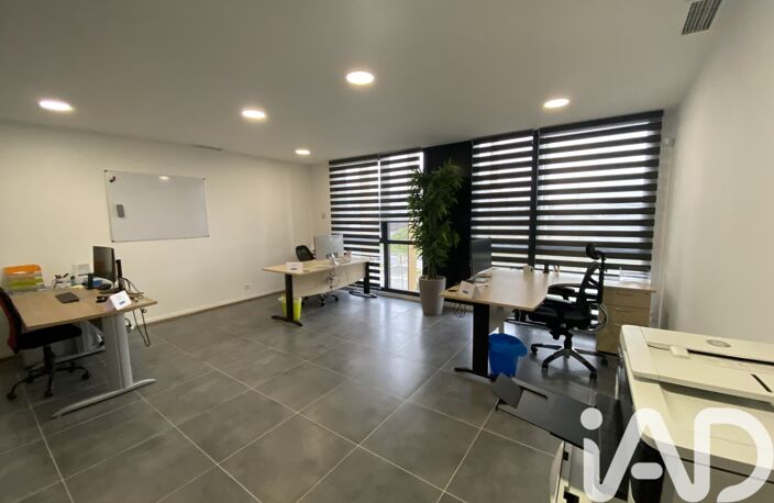 Vente Boutique/Local commercial 64 m&sup2; — photo 3