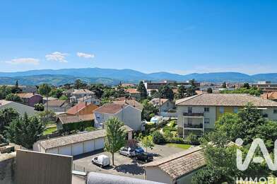 Appartement 3 pièces 700 €