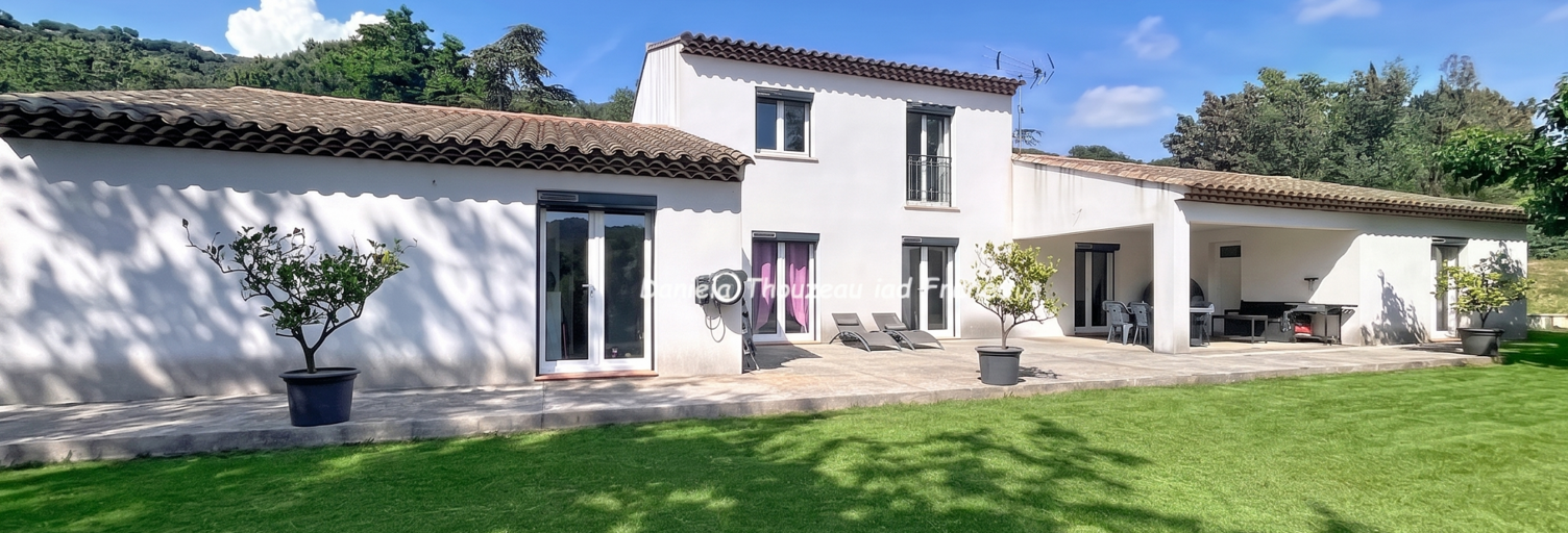 Maison 8 Pièces 168 m² à vendre à Collobrières (83610)