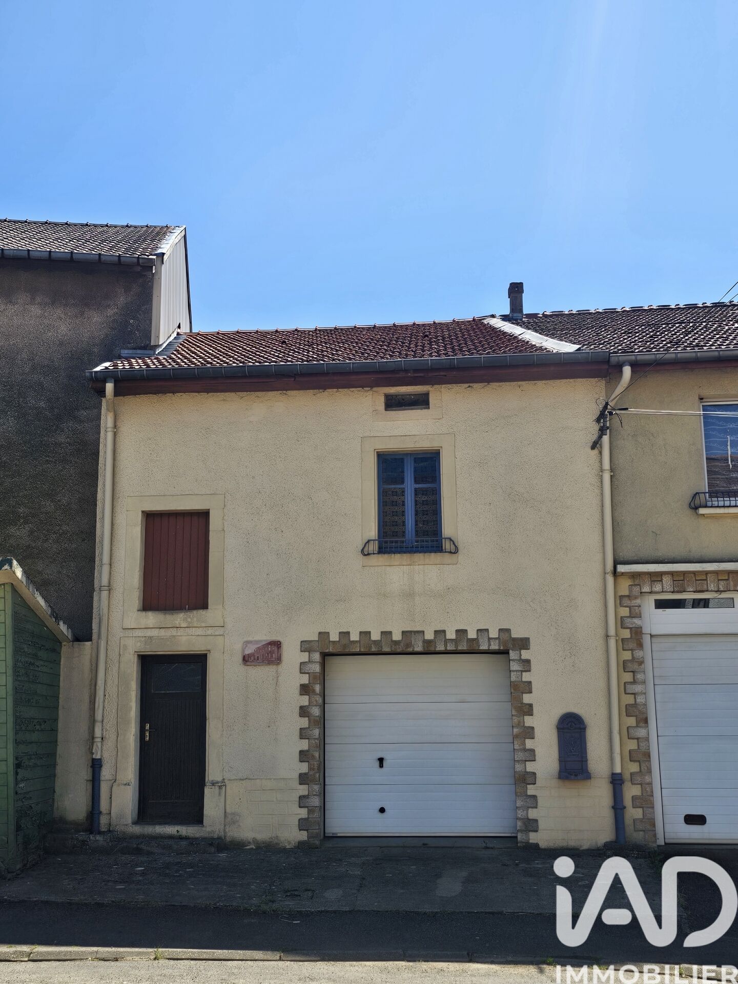 Ville-Au-Montois - 58m² - 2p.