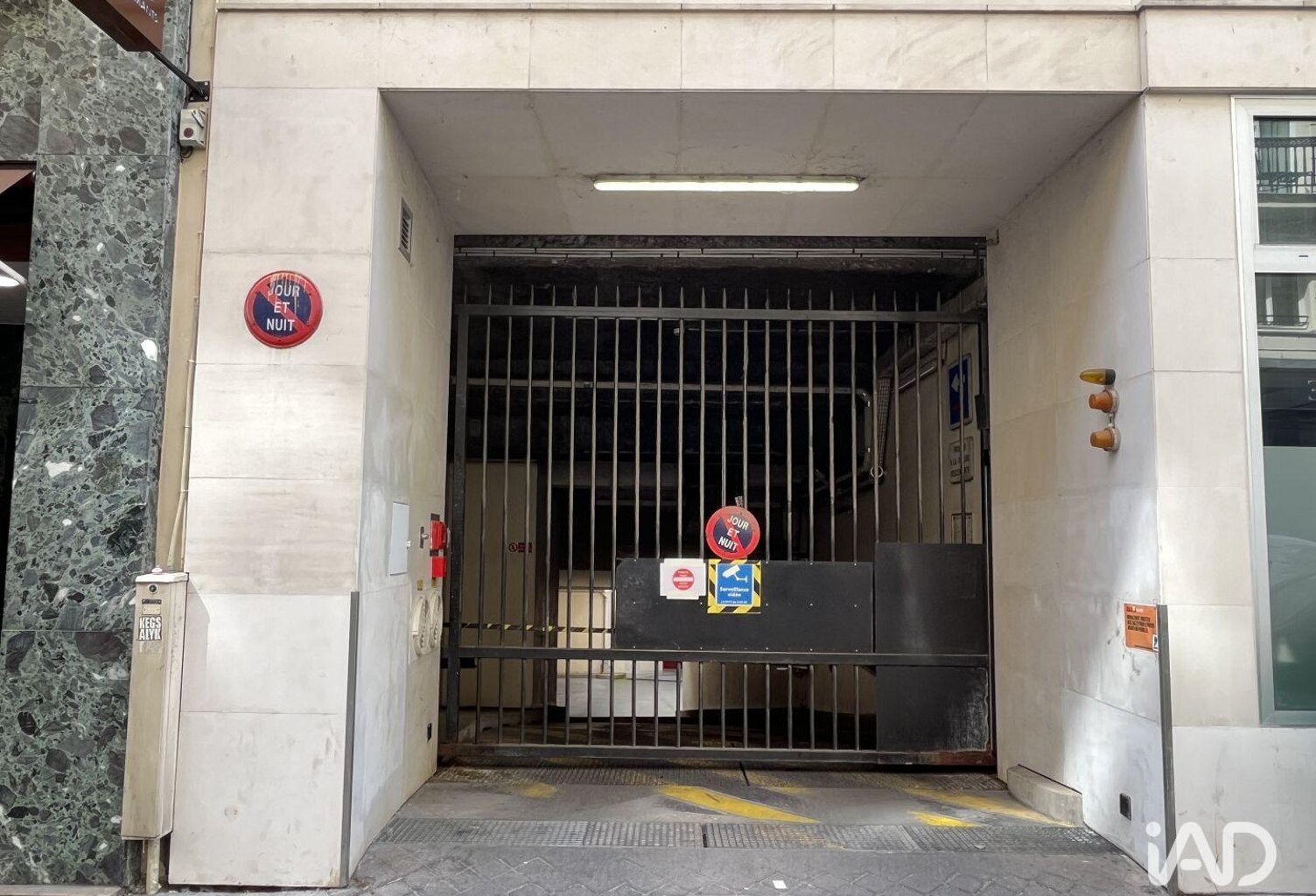 Location Parking 10 m&sup2; — photo 1