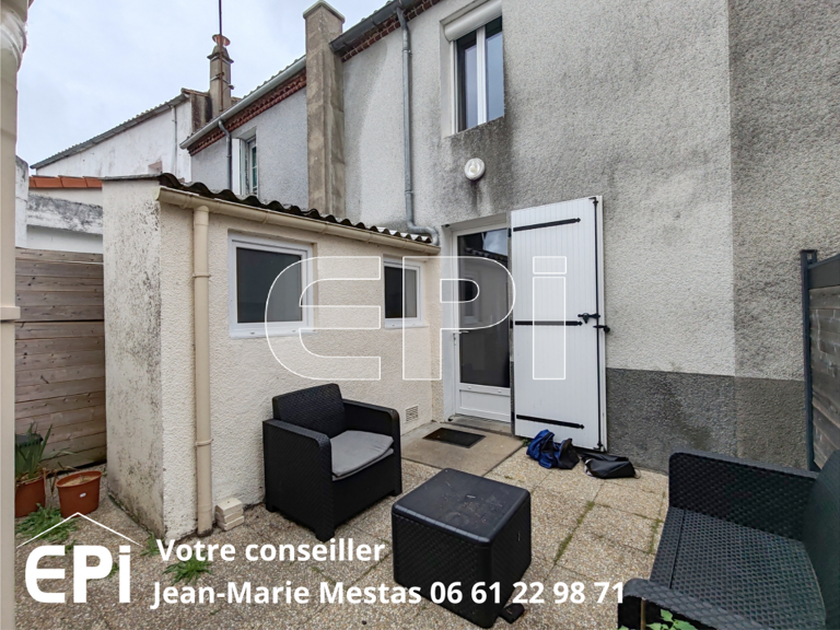 Maison de bourg de 64 m² rénovée en 2019, comprenant: <br>Sé — photo 1