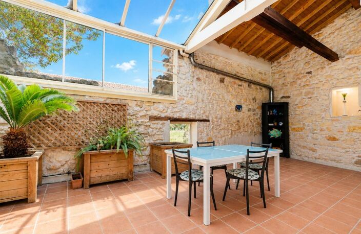 LOFT D'EXCEPTION AVEC ASCENSEUR PRIVATIF, GARAGE ET TERRASSES — photo 2