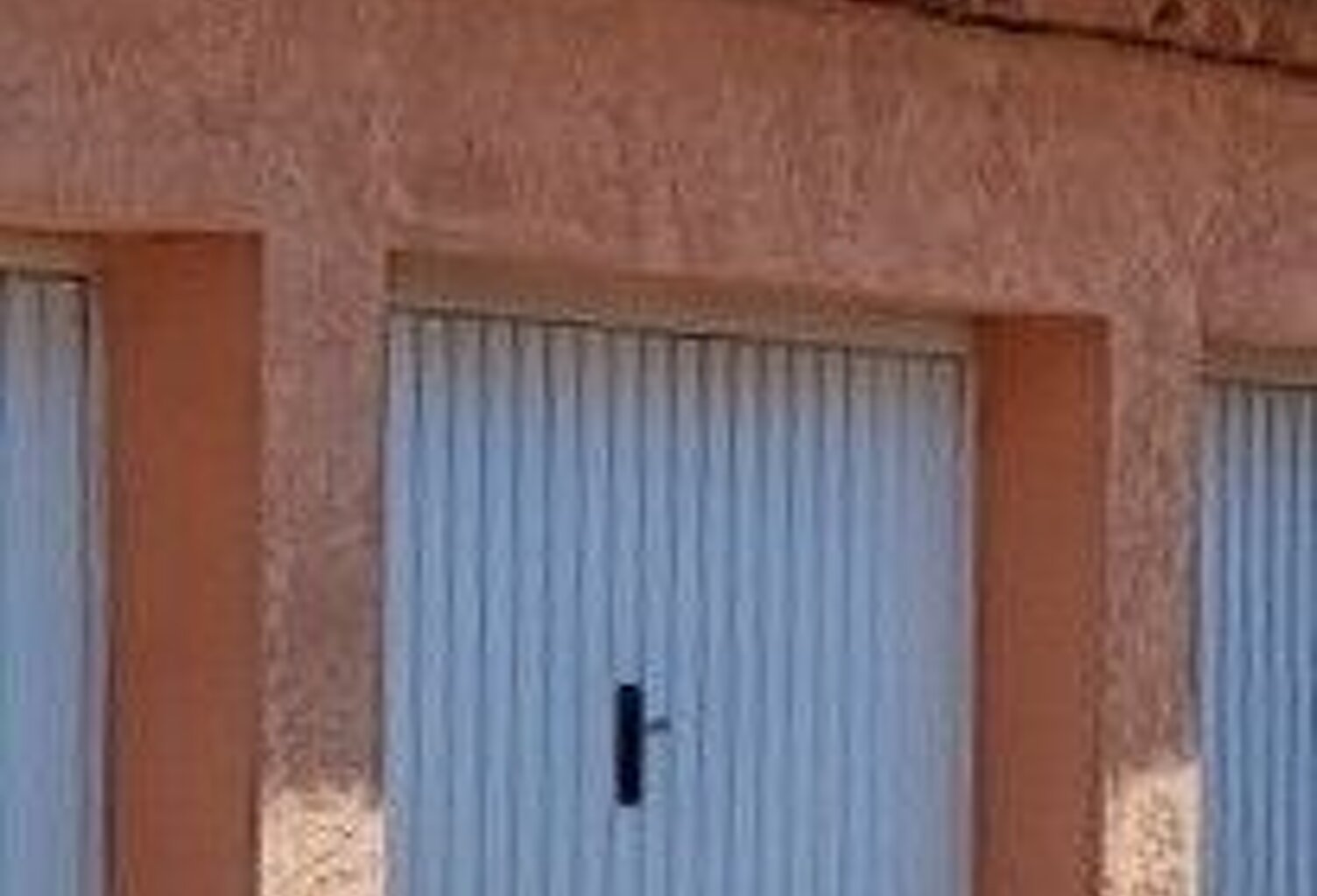 Garage À Vendre — photo 1