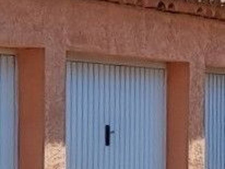 Garage À Vendre — photo 1