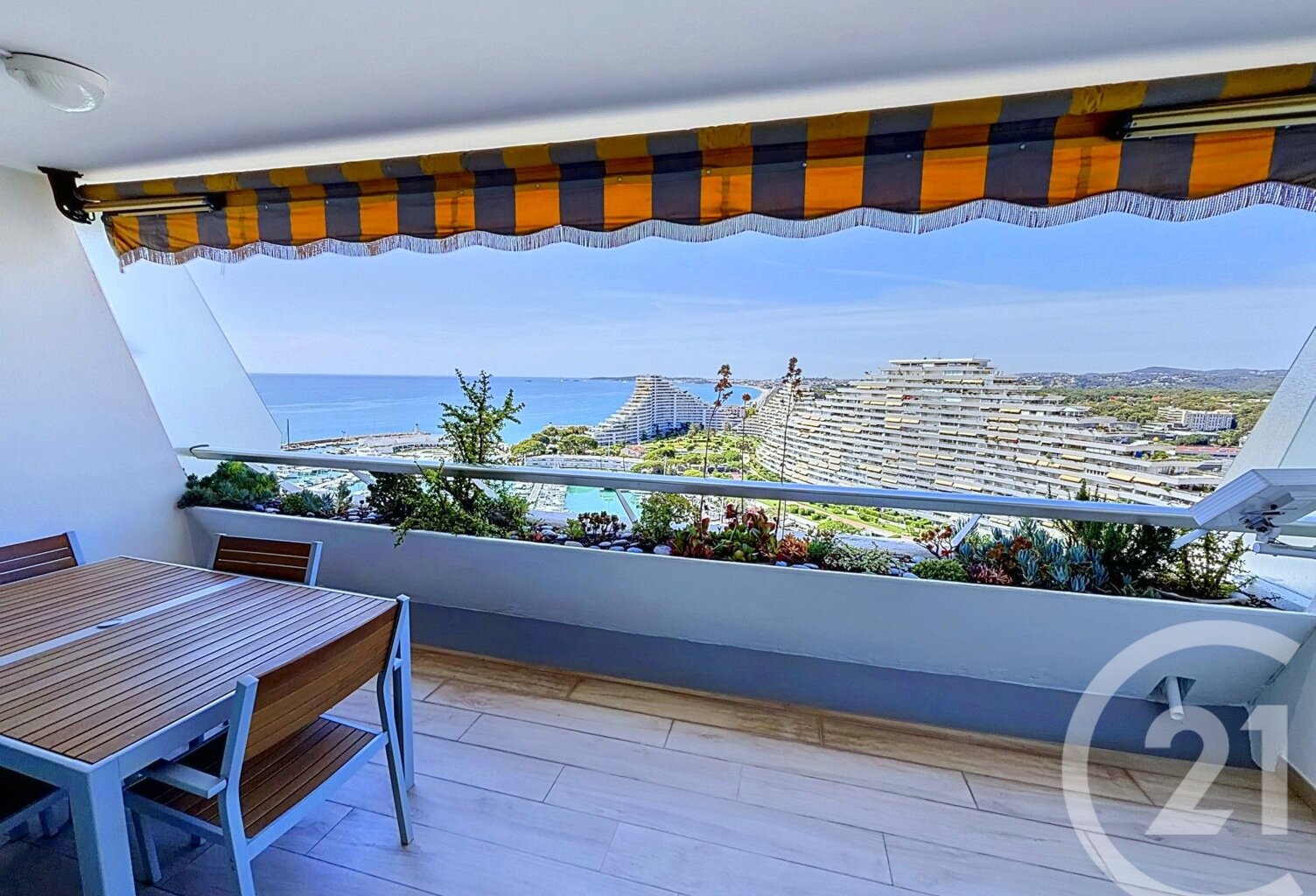 Vente appartement 2 pièces 46 m² Villeneuve-Loubet (06270) — photo 1