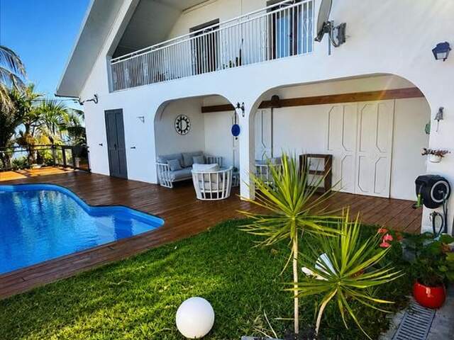 Villa d'exception avec piscine et vue panoramique sur l'océan — photo du bien