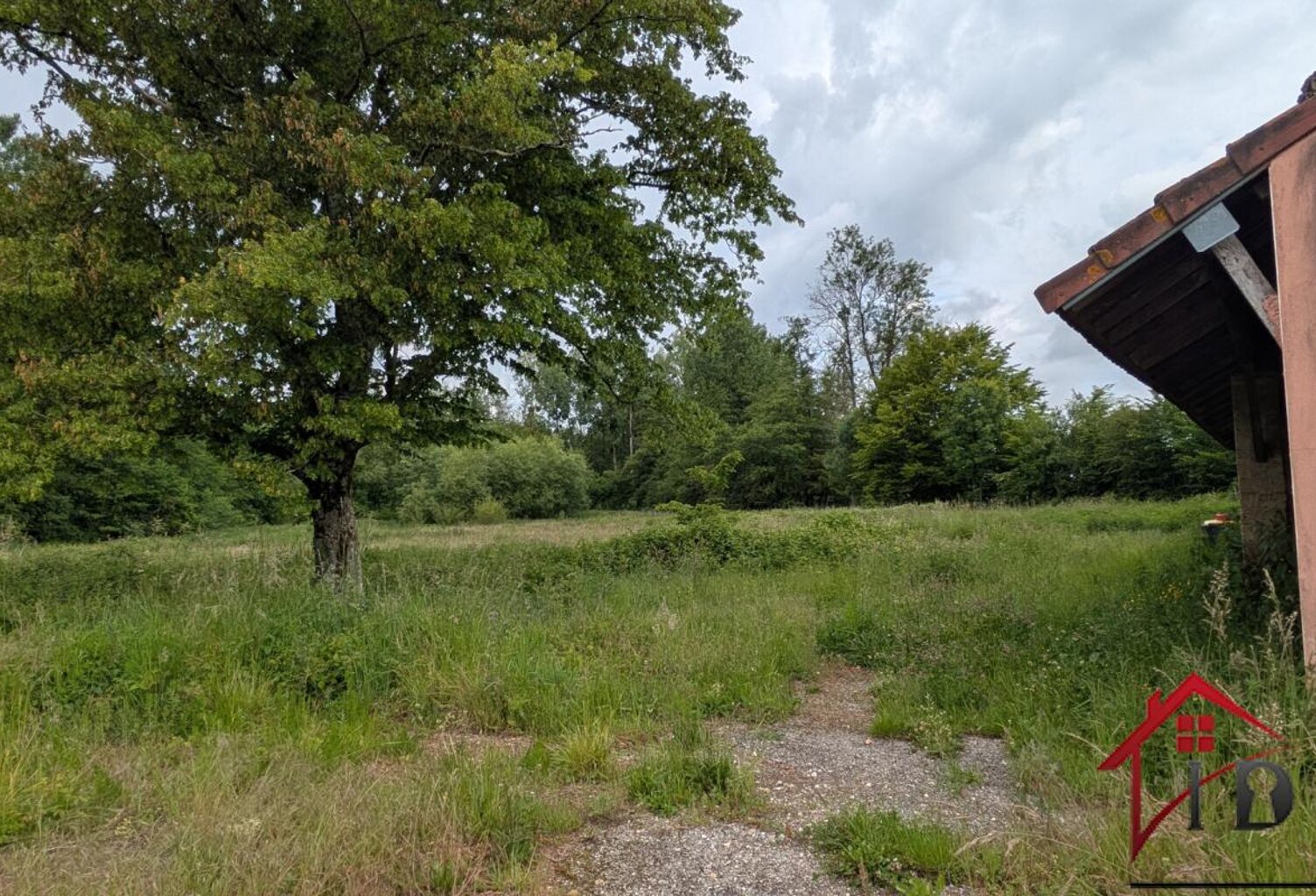 maison à rénover avec 13 000m2 terrain — photo 1