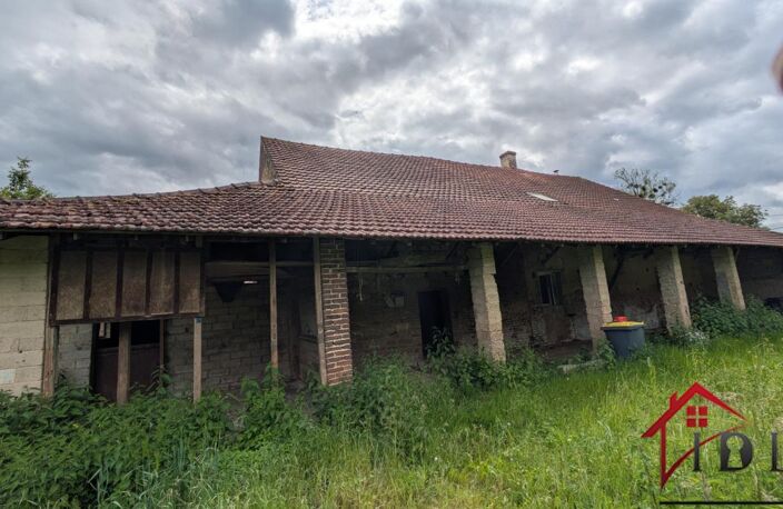 maison à rénover avec 13 000m2 terrain — photo 3