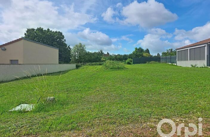 Terrain viabilisé à Bellerive Sur Allier 728 m2 — photo 2