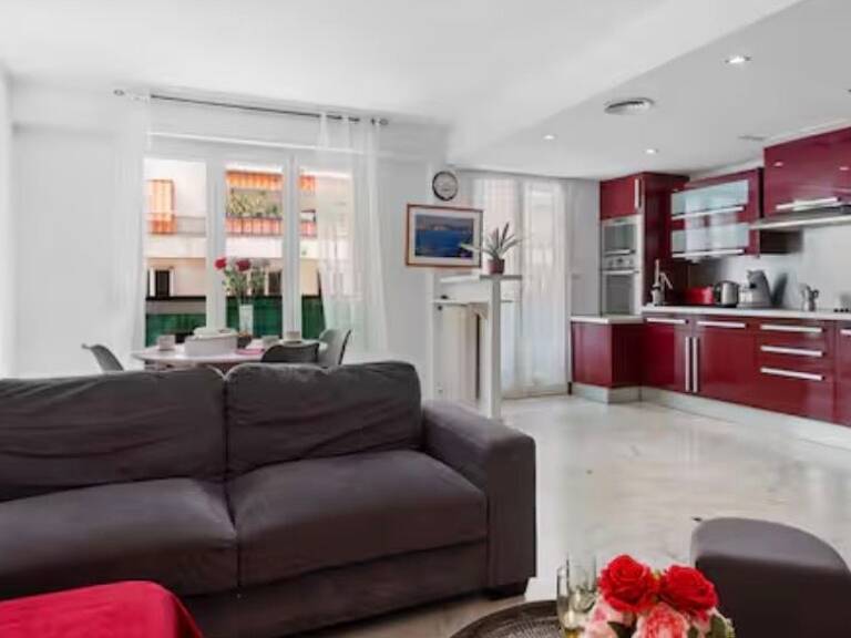 Appartement À Vendre — photo 1