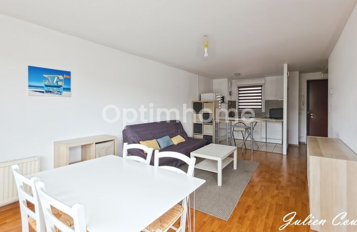 T3 5ème étage – Vue chaîne des Puys & balcon – Centre Clermont-Ferrand – DPE C / GES A — photo 4