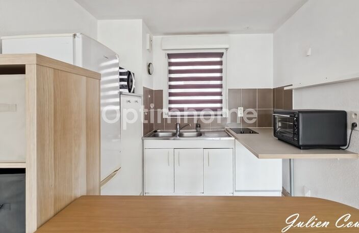 T3 5ème étage – Vue chaîne des Puys & balcon – Centre Clermont-Ferrand – DPE C / GES A — photo 5