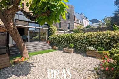 Appartement 3 pièces 275600 €