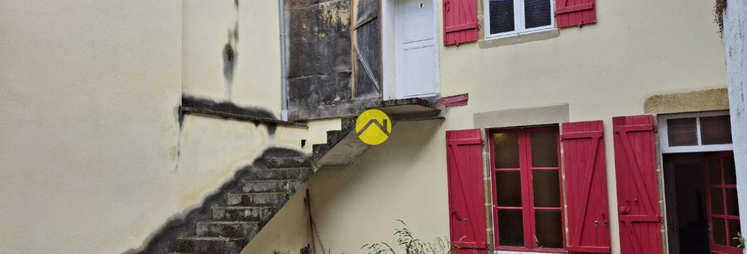 Maison 7 Pièces 124 m² à vendre à Lurcy-Lévis (03320)