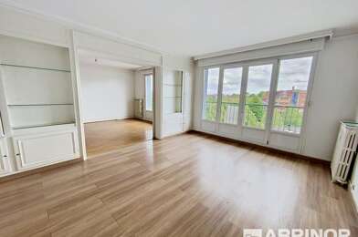 Appartement 5 pièces 164000 €