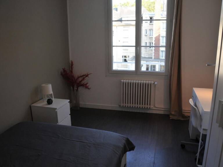 Mieux qu'un studio, une chambre meublée avec services — photo 1