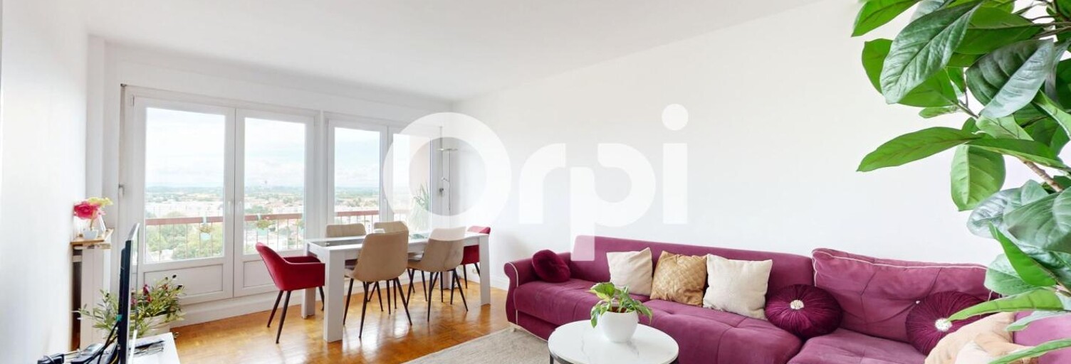 Appartement 4 Pièces 83 m² à vendre à Bron (69500)