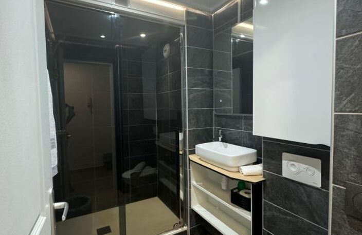 Appartement À Vendre — photo 3