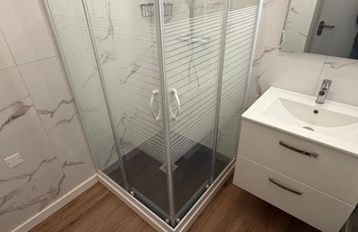 Appartement À Louer — photo 3