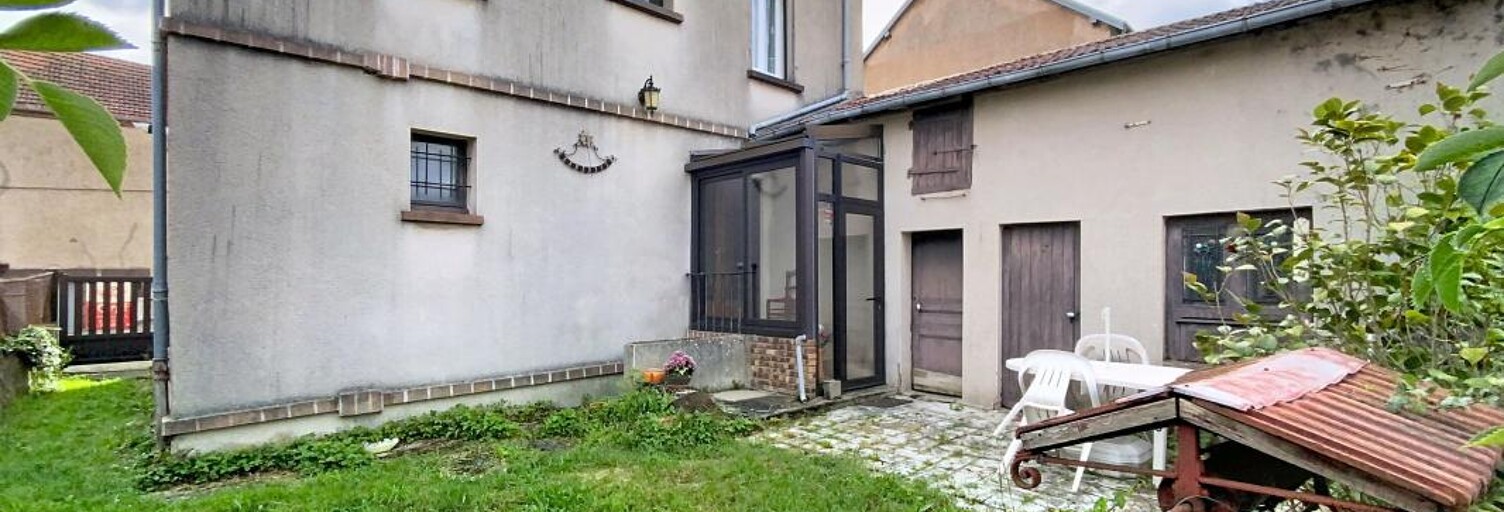 Maison 5 Pièces 84 m² à vendre à Saint-Éloy-les-Mines (63700)