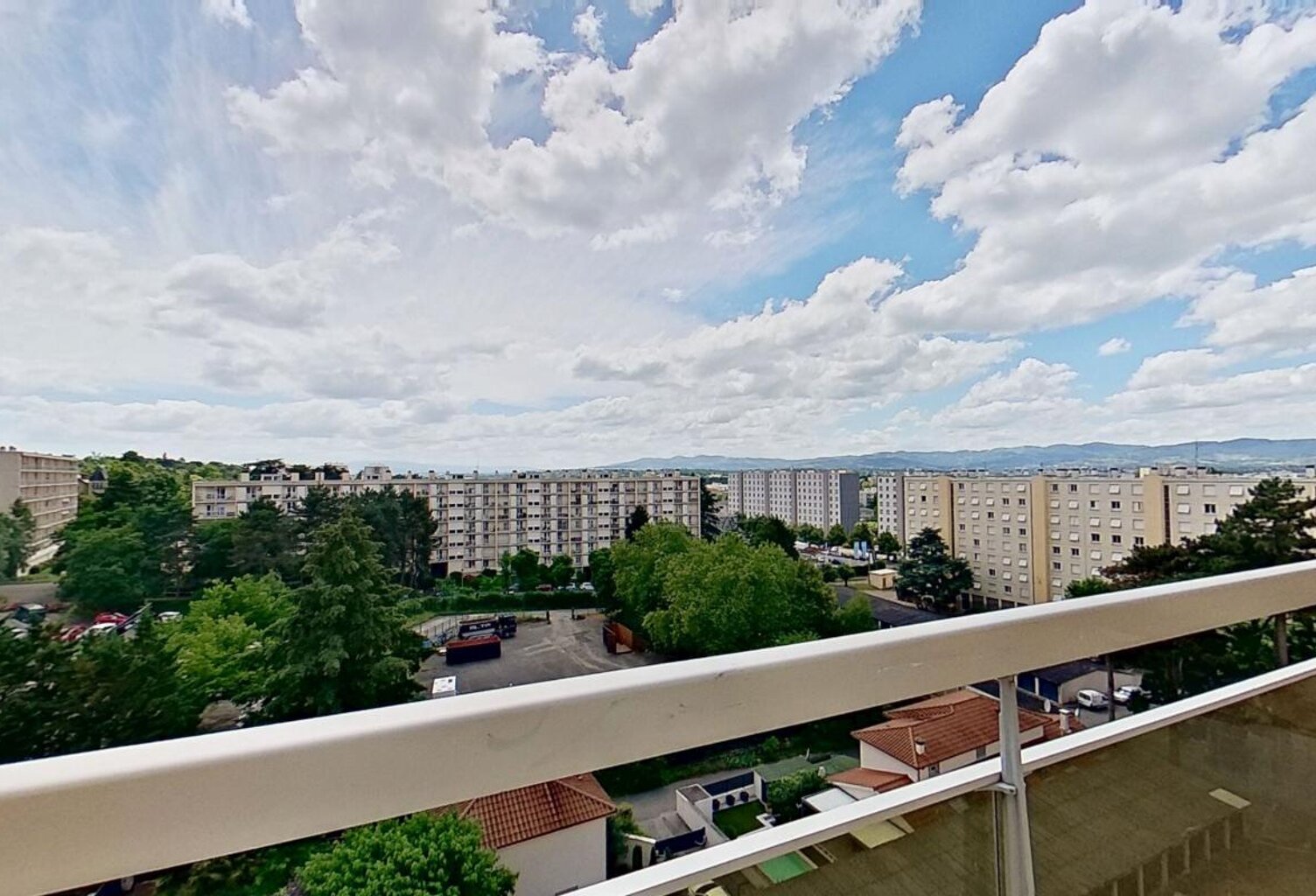 Appartement À Vendre — photo 1