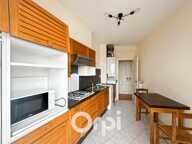 Appartement T3 lumineux avec ascenseur, deux balcons et cave – Hyper-centre de La Roche-sur-Yon — photo 3