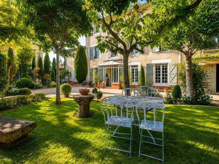 Ensemble immobilier de caractère – 488 m² – Jardin, piscine et 3 logements indépendants — photo 1