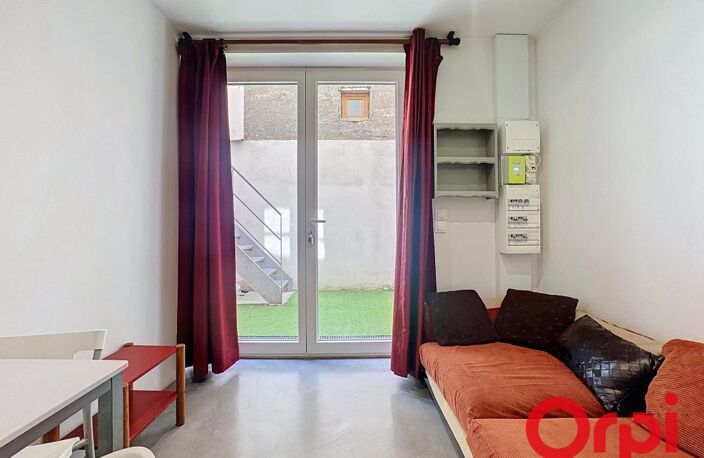 Appartement À Vendre — photo 2