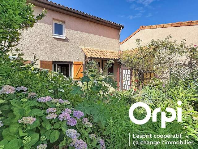 Maison avec 3 chambres et jardin arboré — photo du bien