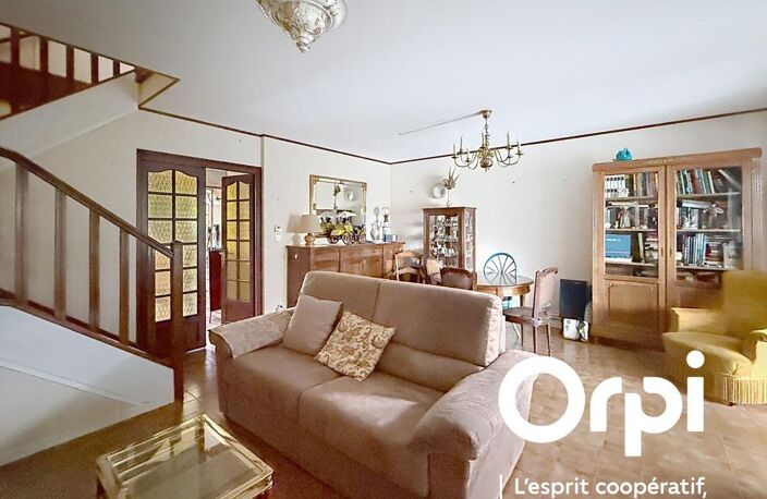 Maison avec 3 chambres et jardin arboré — photo 4