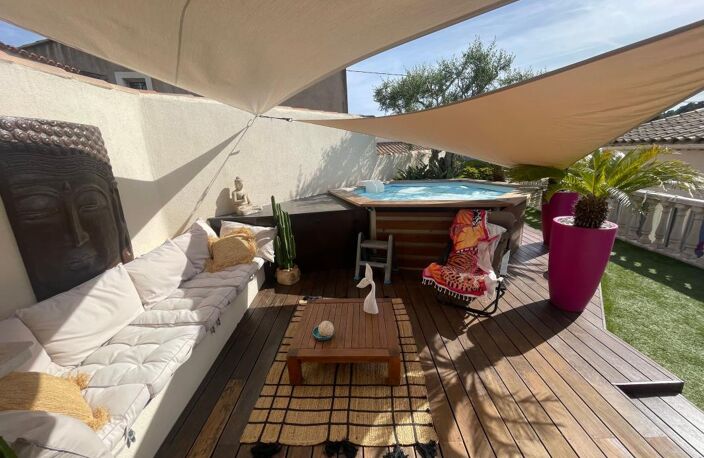 MAISON 4 PIECES ENTIEREMENT RENOVEE  3 CHAMBRES JARDIN PISCINE CUISINE D ETE — photo 2