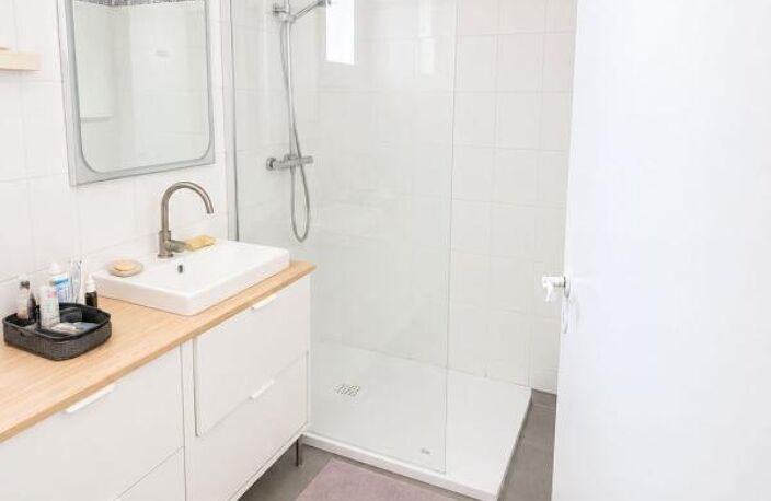 Appartement À Vendre Type 2 48 m² dernier étage - Domaine de la coudoulière — photo 5