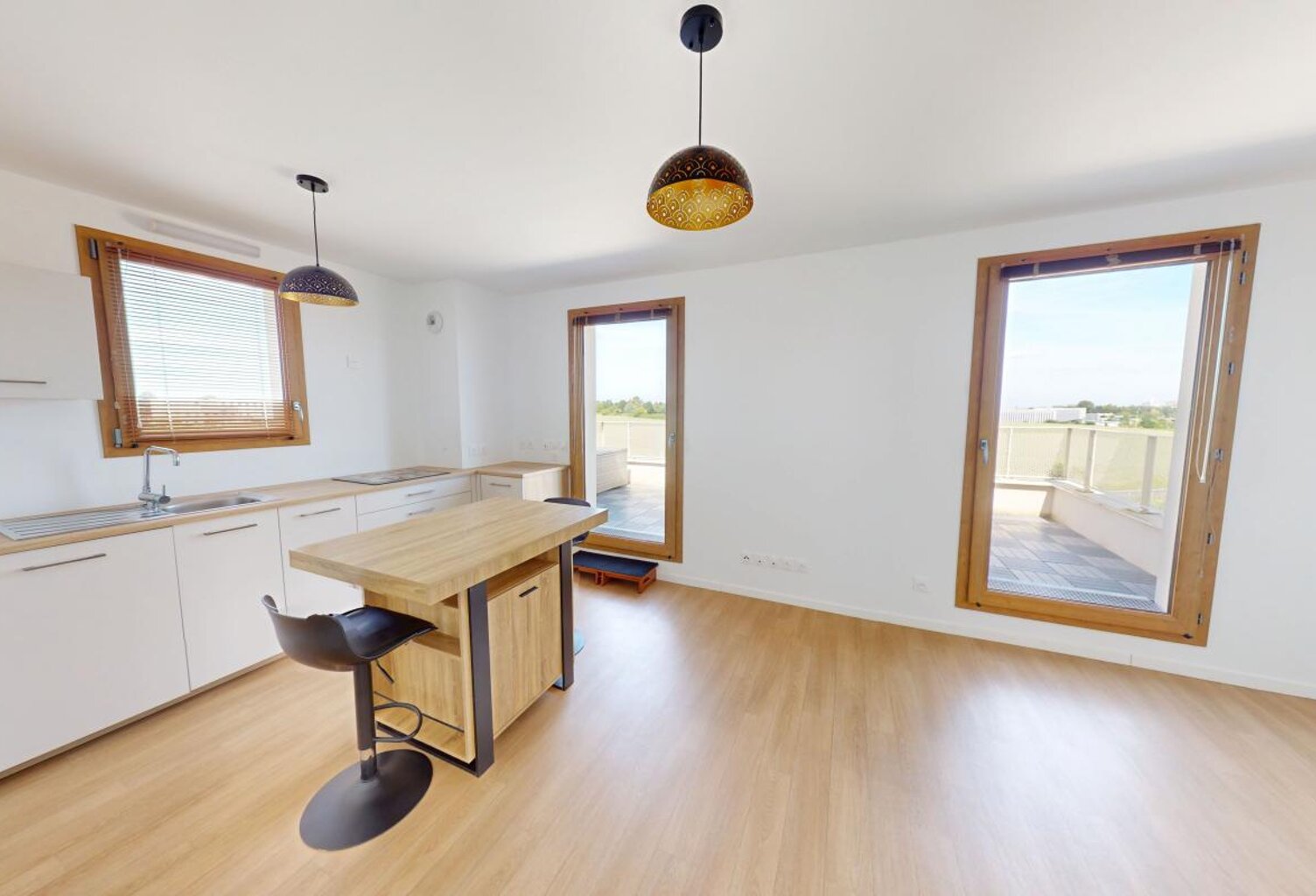 GRAND HAMEAU - F2 AVEC GRANDE TERRASSE, ASCENSEUR ET STATIONNEMENT PRIVATIF — photo 1
