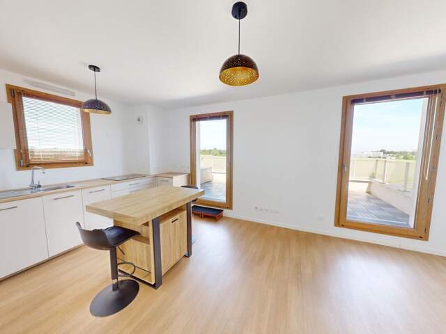 GRAND HAMEAU - F2 AVEC GRANDE TERRASSE, ASCENSEUR ET STATIONNEMENT PRIVATIF — photo du bien