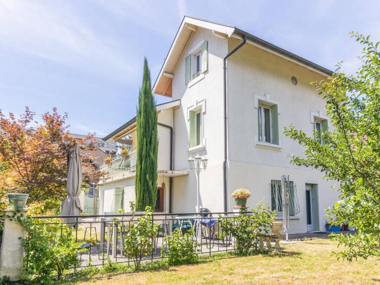 Maison À Vendre — photo 1