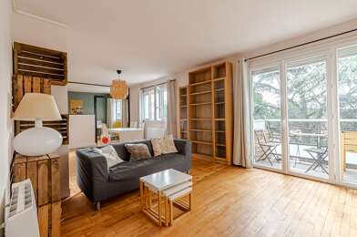 Appartement 3 pièces 905 €